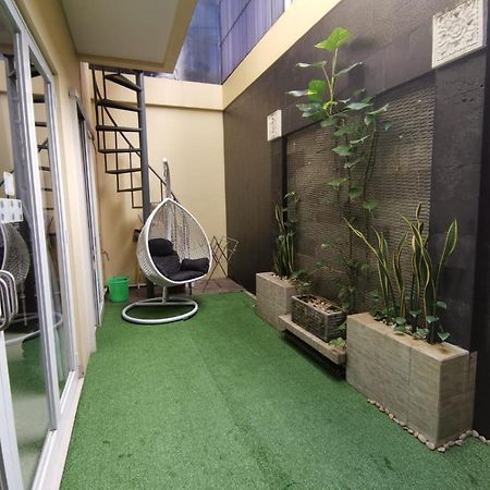 Platinum Setramurni Guest House Bandung 3Br Екстер'єр фото