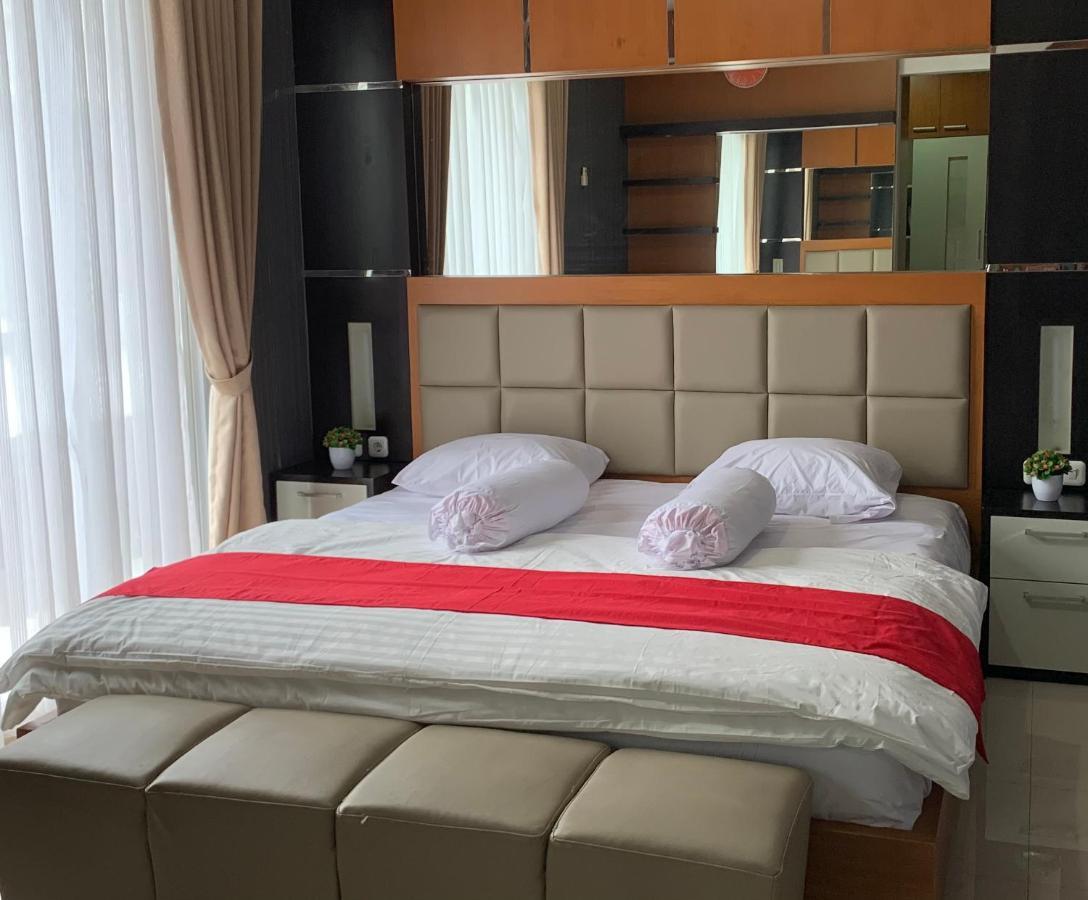 Platinum Setramurni Guest House Bandung 3Br Екстер'єр фото