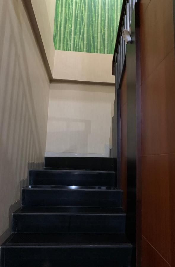 Platinum Setramurni Guest House Bandung 3Br Екстер'єр фото