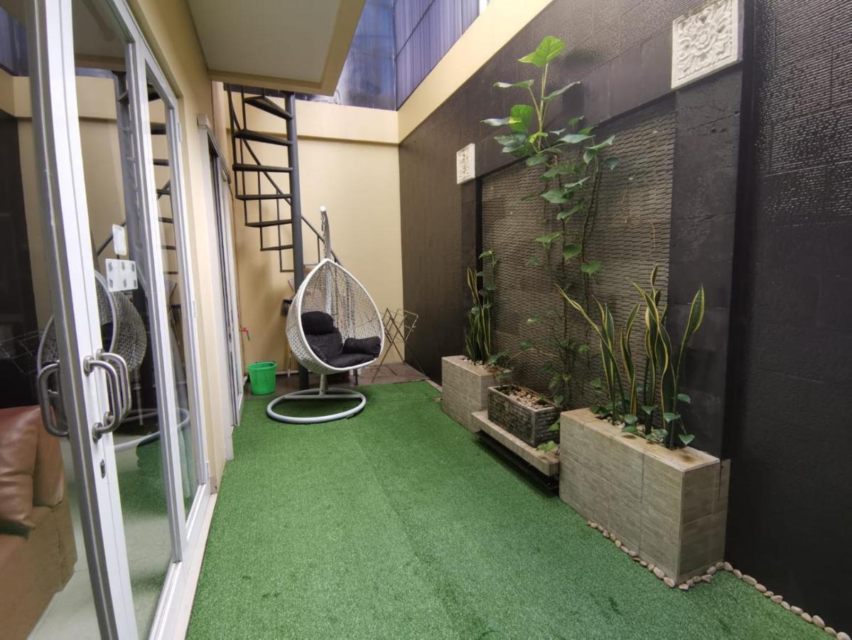 Platinum Setramurni Guest House Bandung 3Br Екстер'єр фото
